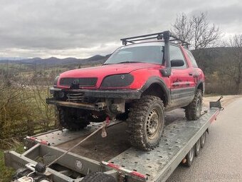 Rozpredam toyota rav 4