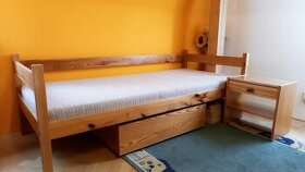 Masiv borovice - postel, noční stolek, úložný box