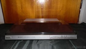 gramofon lineární HITACHI HT-L303 - 1