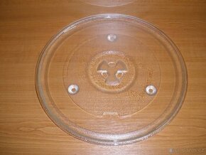 Otočný skleněný talíř do mikrovlnné trouby/pr .27 cm/ - 1