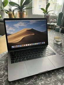MacBook Pro 13 (2019) - 1