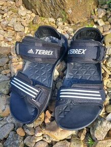 Prodám nové pánské sandály-páskové boty Adidas Terrex vel.43