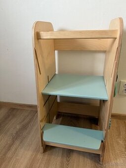Rostoucí Učící věz elis montessori