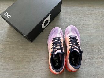Nové dámske tenisky On Running Cloudflow, veľkosť 40.5