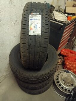 235/65/16C Hankook vantra lt