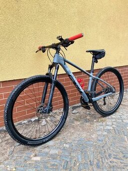 Trek X-Caliber 7 Horské kolo