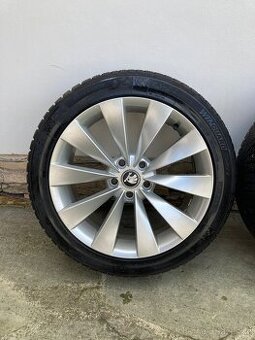 Škoda Superb 3, alu kola Pegasus 235/45/R18 se zimní pneu