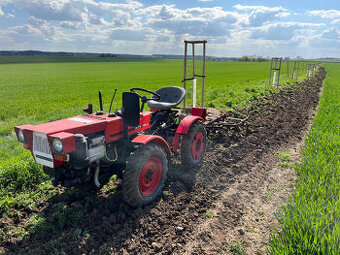 Malotraktor MT8 - 132.2 4x4