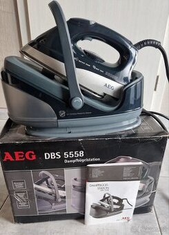 Napařovací žehlička AEG DBS 5558