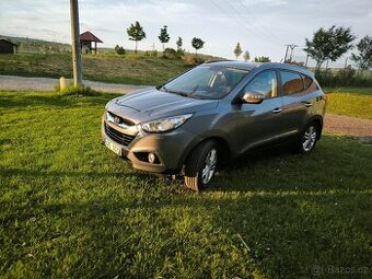 Hyundai ix35,2.0CRDI,135Kw,4x4,146tis km,tažné,původ ČR - 1
