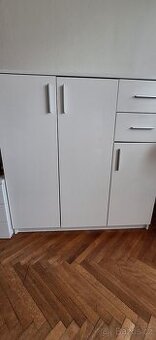 Prodám skříň - 1
