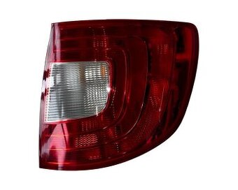 Pravé zadní vnější světlo 3T9945096 Škoda Superb 2 kombi 11