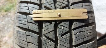 Zimní pneu 185/65R15 Barum (78)