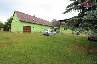 Pronájem rodinného domu v Velkých Všelisech