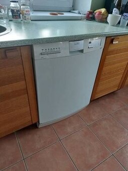 Myčka AEG Favorir_ š. 60cm