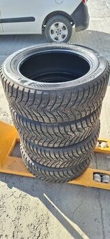 KUMHO 235 55 R18 ZIMNÉ PNEU S HROTAMI SADA SPOLU 2500czk 