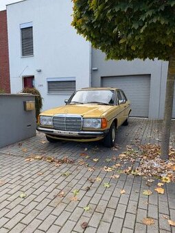 Mercedes-Benz W123 200 benzin - 1