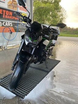 Kawasaki z900 2025