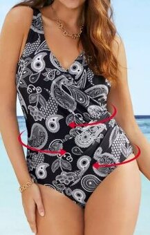 Černobílé plavky v.38