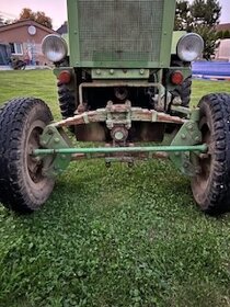 Traktor Slavia 1S100k sleva