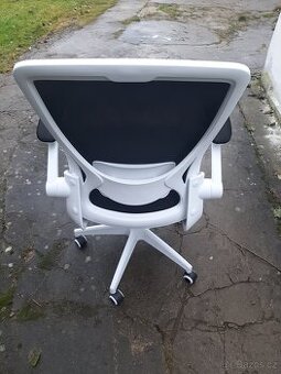 Kancelářská židle