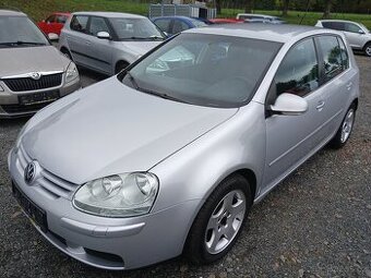 Volkswagen Golf 5 1.6 FSI COMFORT