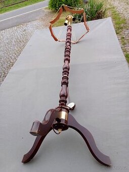 Prodám stojanovou lampu