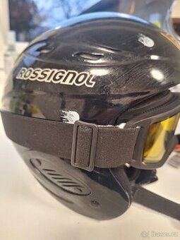 Lyžařská helma 58cm