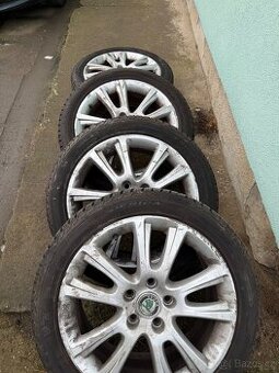 Prodám Alu kola r17 na zimních pneu