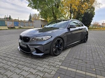 BMW M2 F87 2017 - MANUÁL - SERVIS BMW - VYBAVENO - 100 TKM