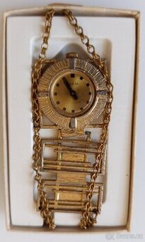 Dámské hodinky na krk značky Ruhla