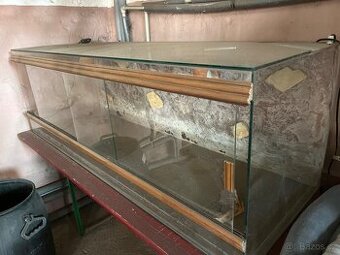 Terárium 150x50x50cm