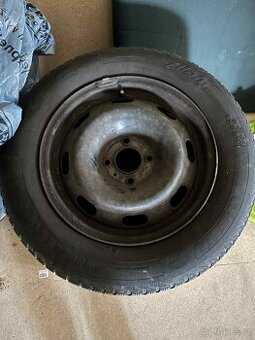 sada zimních pneumatik + ocelové disky