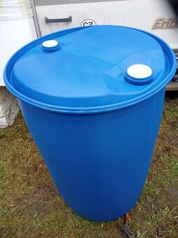 Plastové sudy 220 l