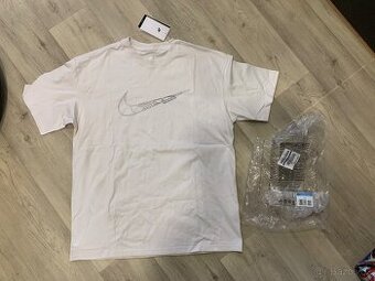 Nové Pánské tričko nike béžové,M