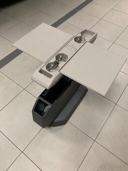 Stolek do Multivanu T7