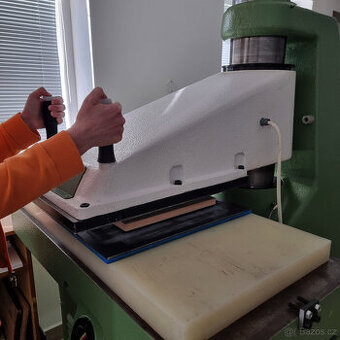 Hydraulický výsekový lis KAEV C106C – po kompletní repasi