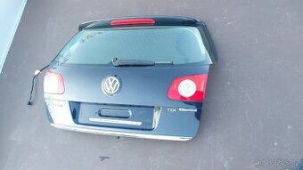 VW PASSAT B6  - DVEŘE KUFRU ČERNO-MODRÁ TMAVÁ