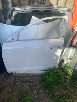 Dveře řidiče Octavia 3 bílé s poškozením