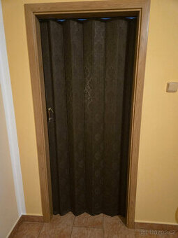 Prodám interiérové shrnovací dveře s obložkou 80cm
