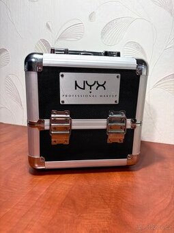 Kosmetický kufřík NYX Professional Makeup