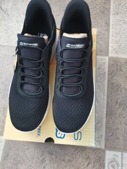 Boty SKECHERS.