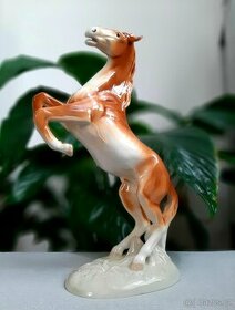 Porcelánový kůň Royal Dux.. TOP - 1