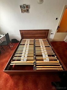 Manželská postel 200x180+ matrace