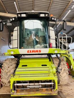 Claas Lexion 600 + V900 - 1