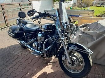 Yamaha XVS1300 A Midnight Star