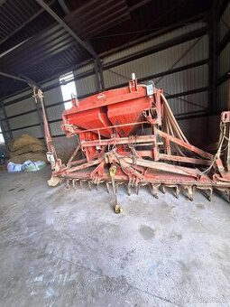 Secí kombinace KUHN  VENTA AL 451