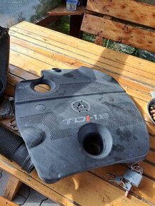Kryt motoru 1.9tdi