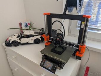 Prusa MK4 s Igus Drylin a kalenou tryskou po servise