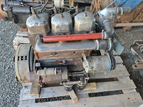 Motor zetor uřI 3001. Třiválec